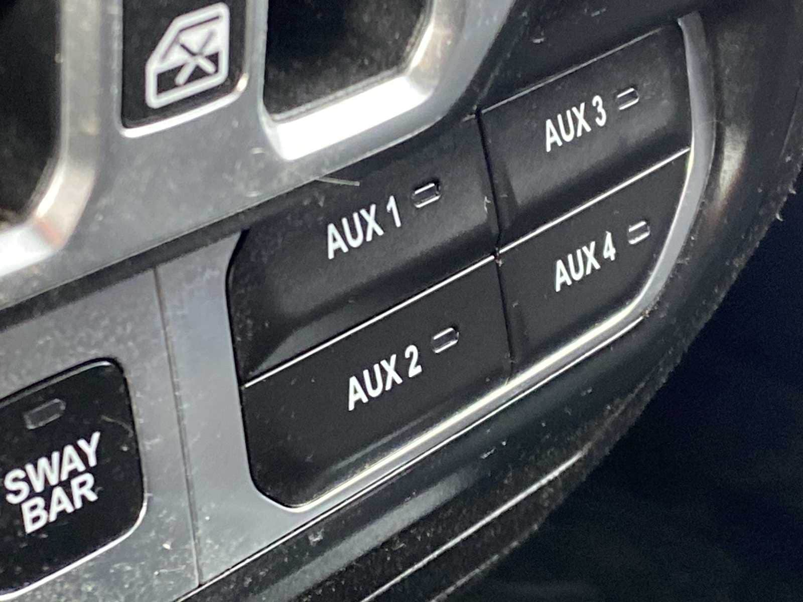 Thumbnail: 2018 Jeep Wrangler - 18