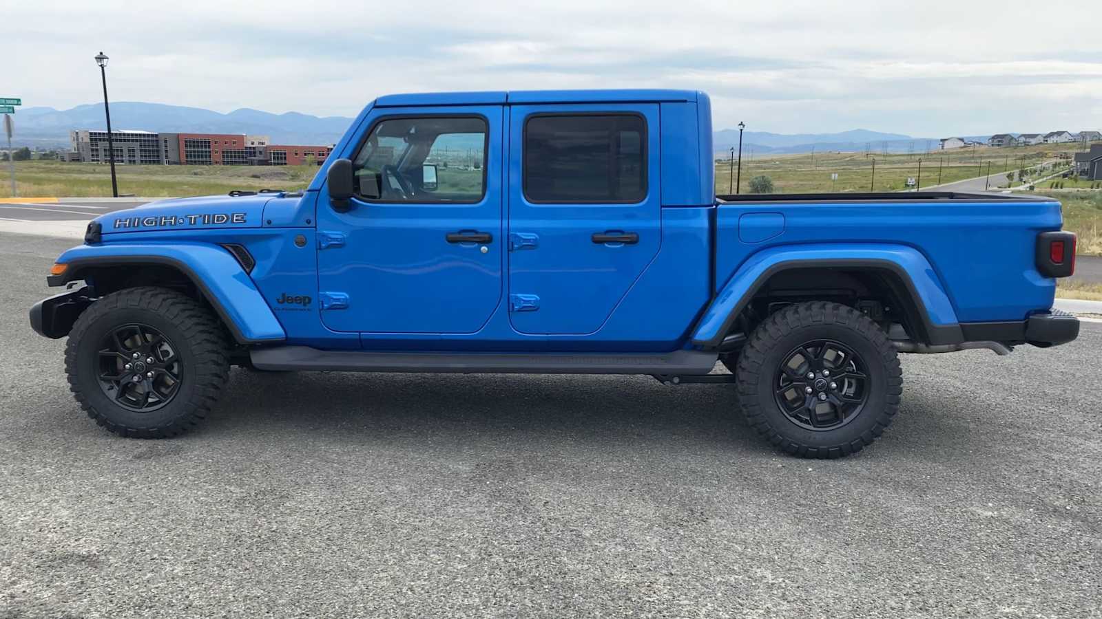 Thumbnail: 2025 Jeep Gladiator - 6