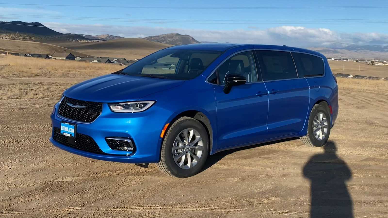 Thumbnail: 2026 Chrysler Pacifica - 4
