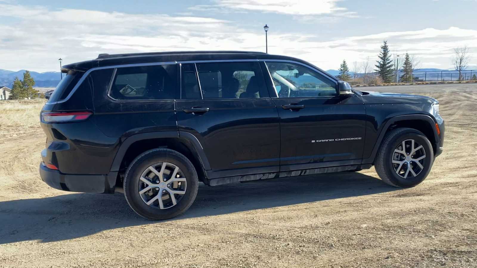 Thumbnail: 2024 Jeep Grand Cherokee L - 8