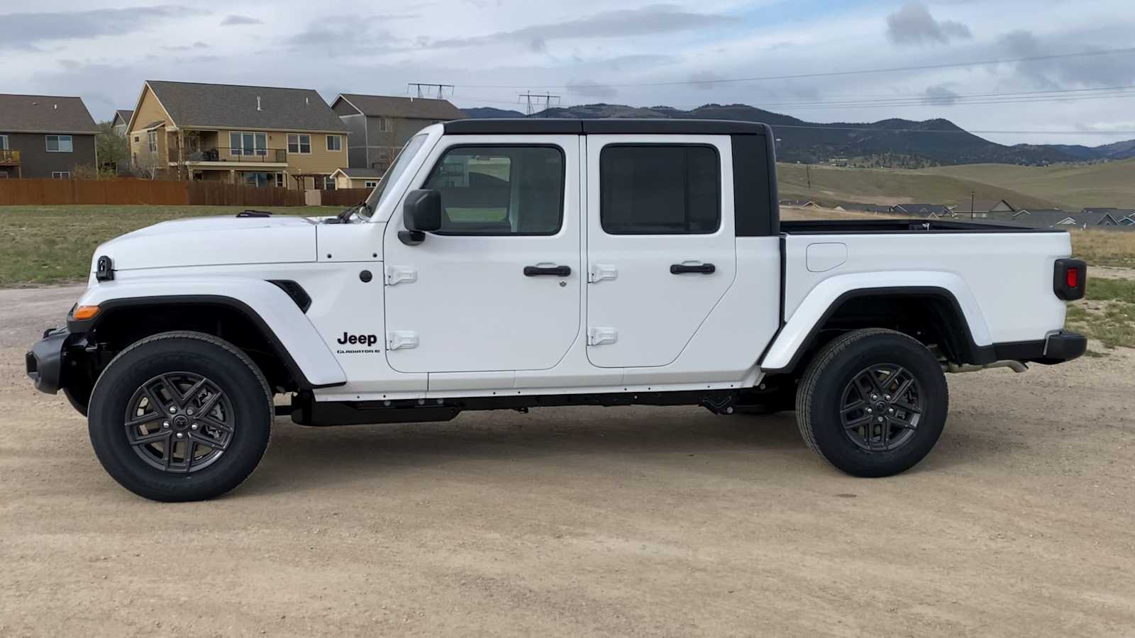 Thumbnail: 2026 Jeep Gladiator - 5