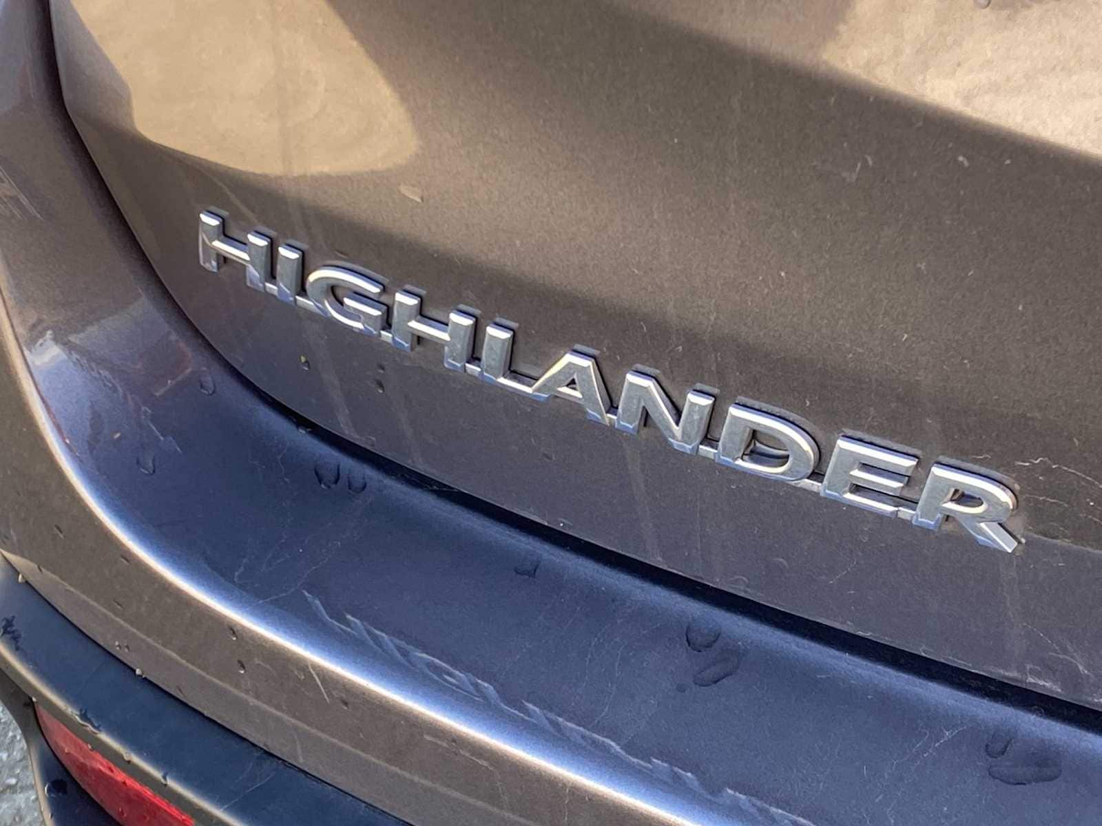 Thumbnail: 2018 Toyota Highlander - 15