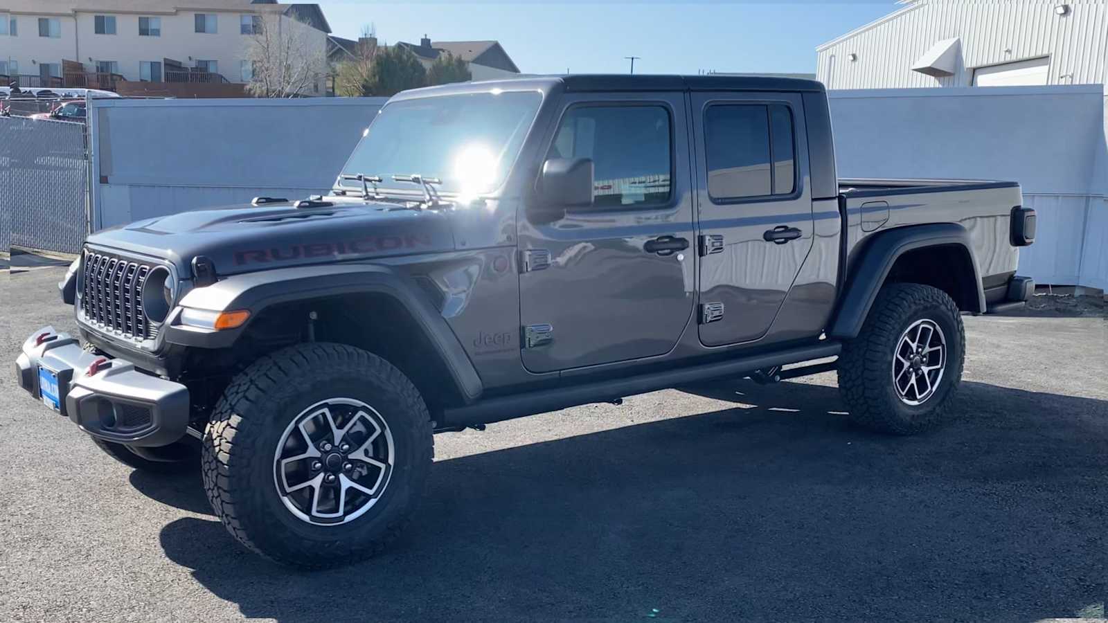 Thumbnail: 2025 Jeep Gladiator - 5