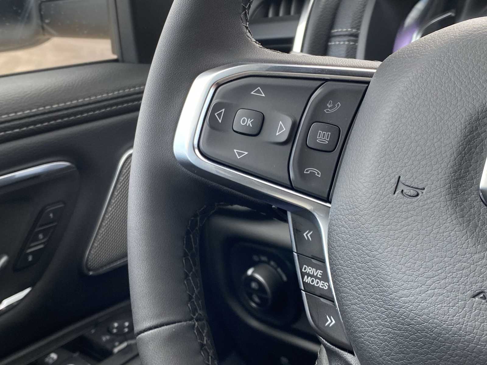 Thumbnail: 2026 RAM 1500 - 25