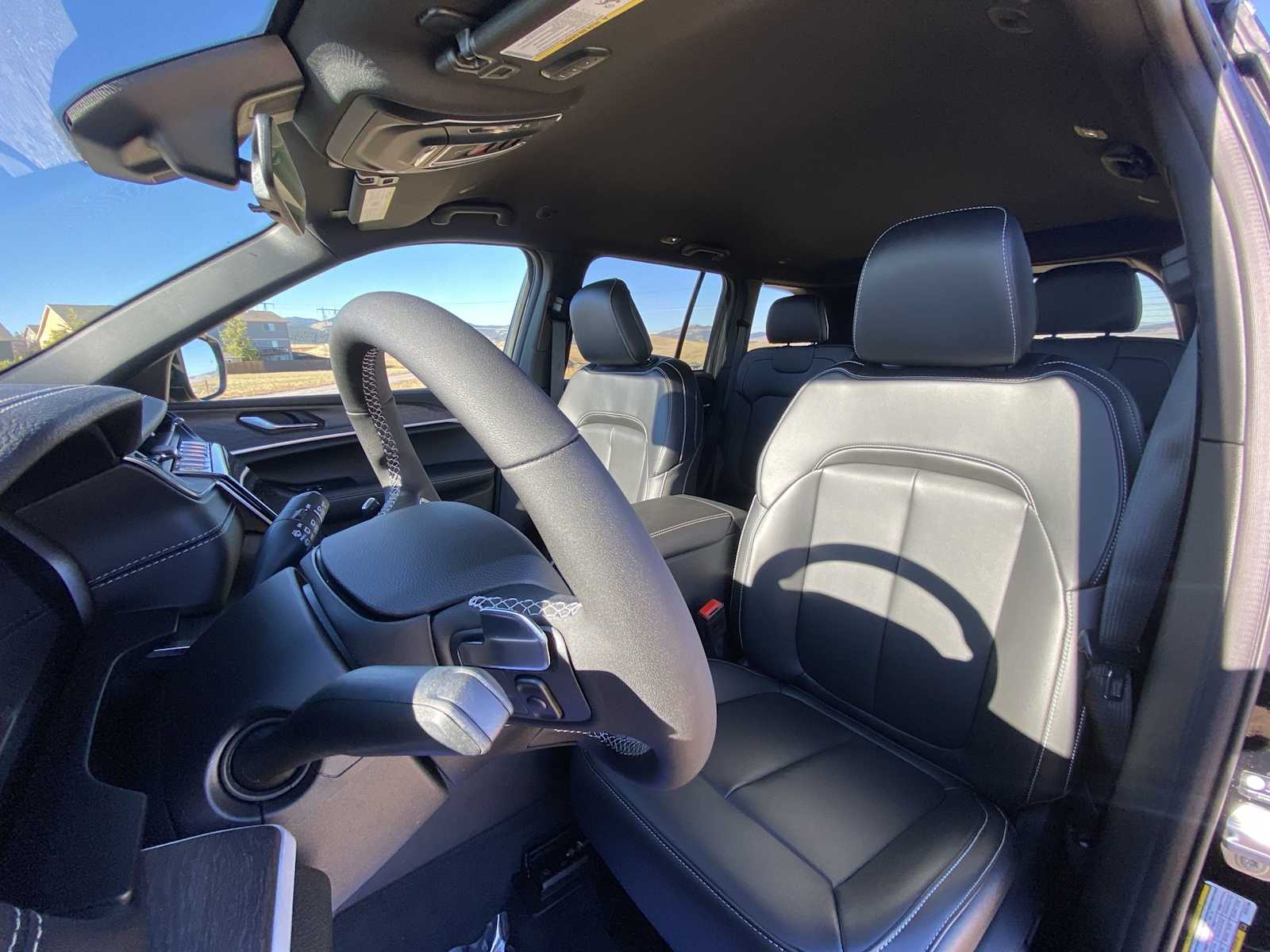 Thumbnail: 2025 Jeep Grand Cherokee - 15