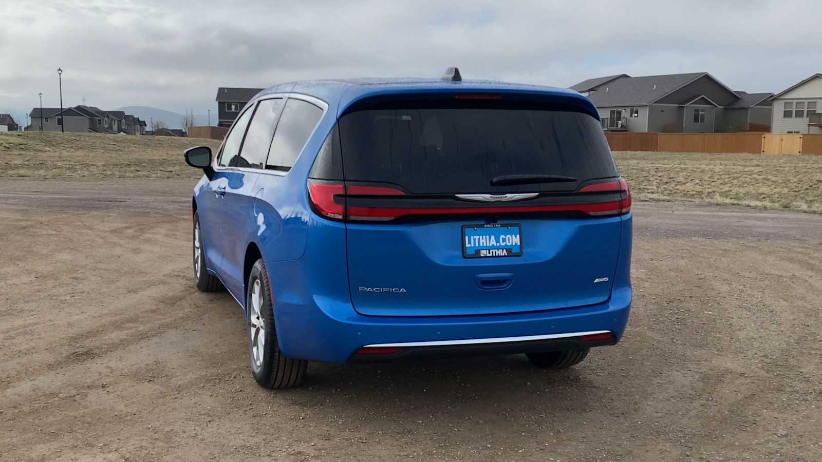 Thumbnail: 2026 Chrysler Pacifica - 7