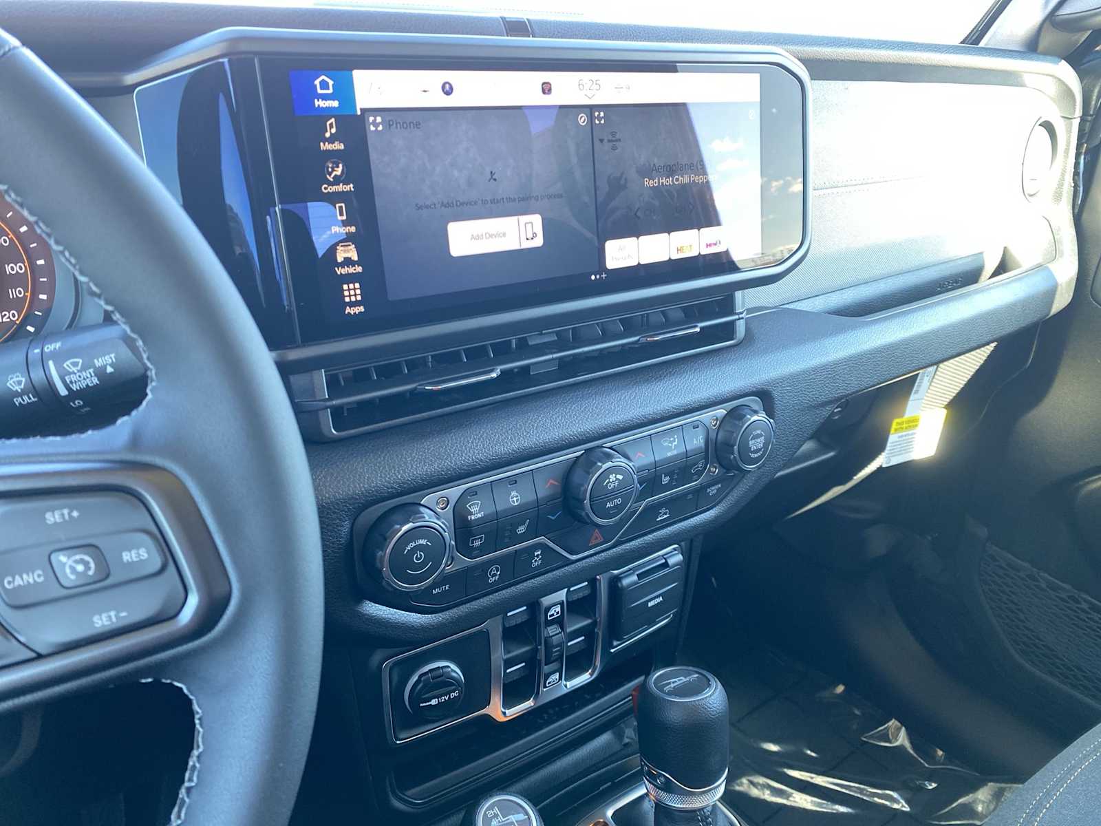 Thumbnail: 2026 Jeep Gladiator - 23