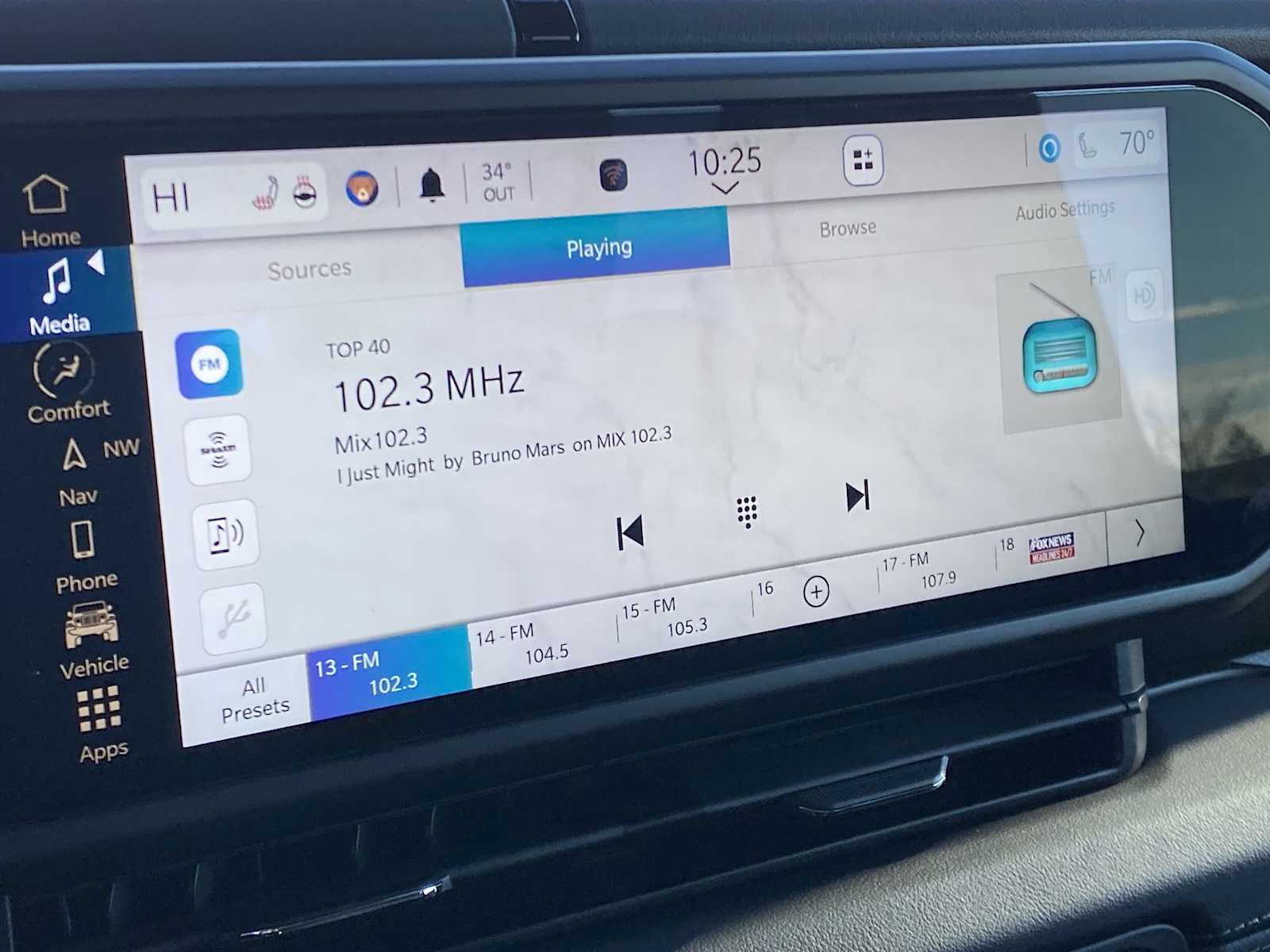 Thumbnail: 2024 Jeep Wrangler - 27