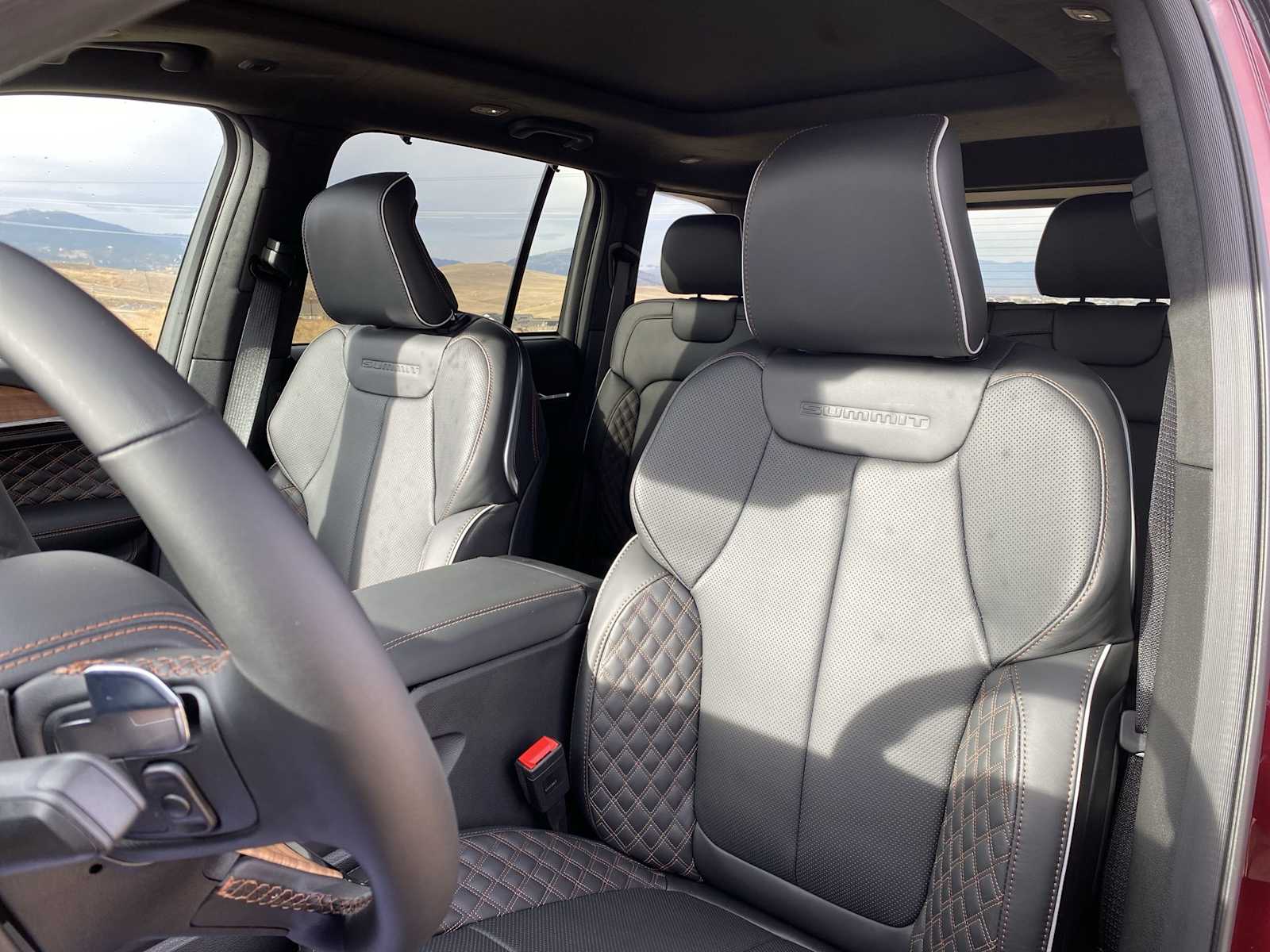 Thumbnail: 2025 Jeep Grand Cherokee - 16