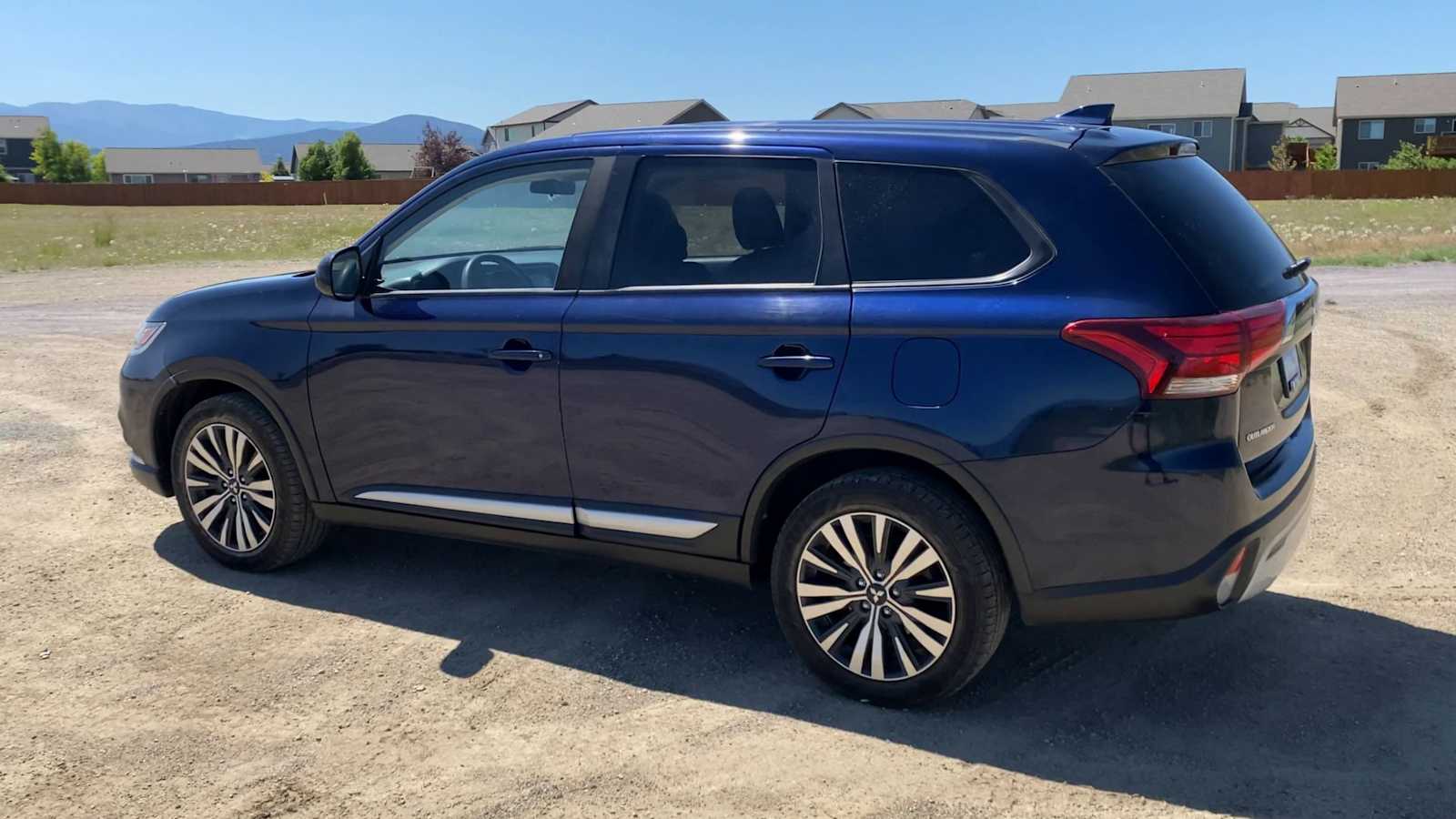 Used 2020 Mitsubishi Outlander ES with VIN JA4AZ3A37LZ039070 for sale in Helena, MT