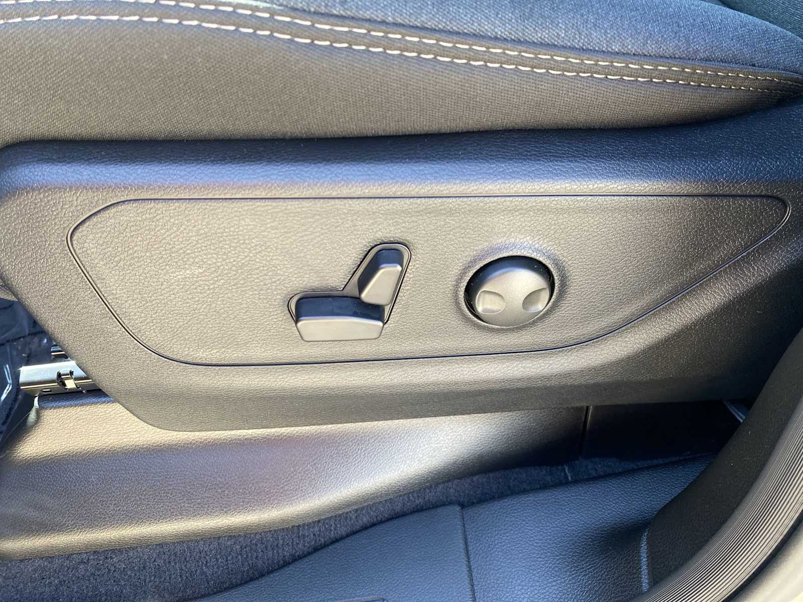 Thumbnail: 2026 RAM 1500 - 21