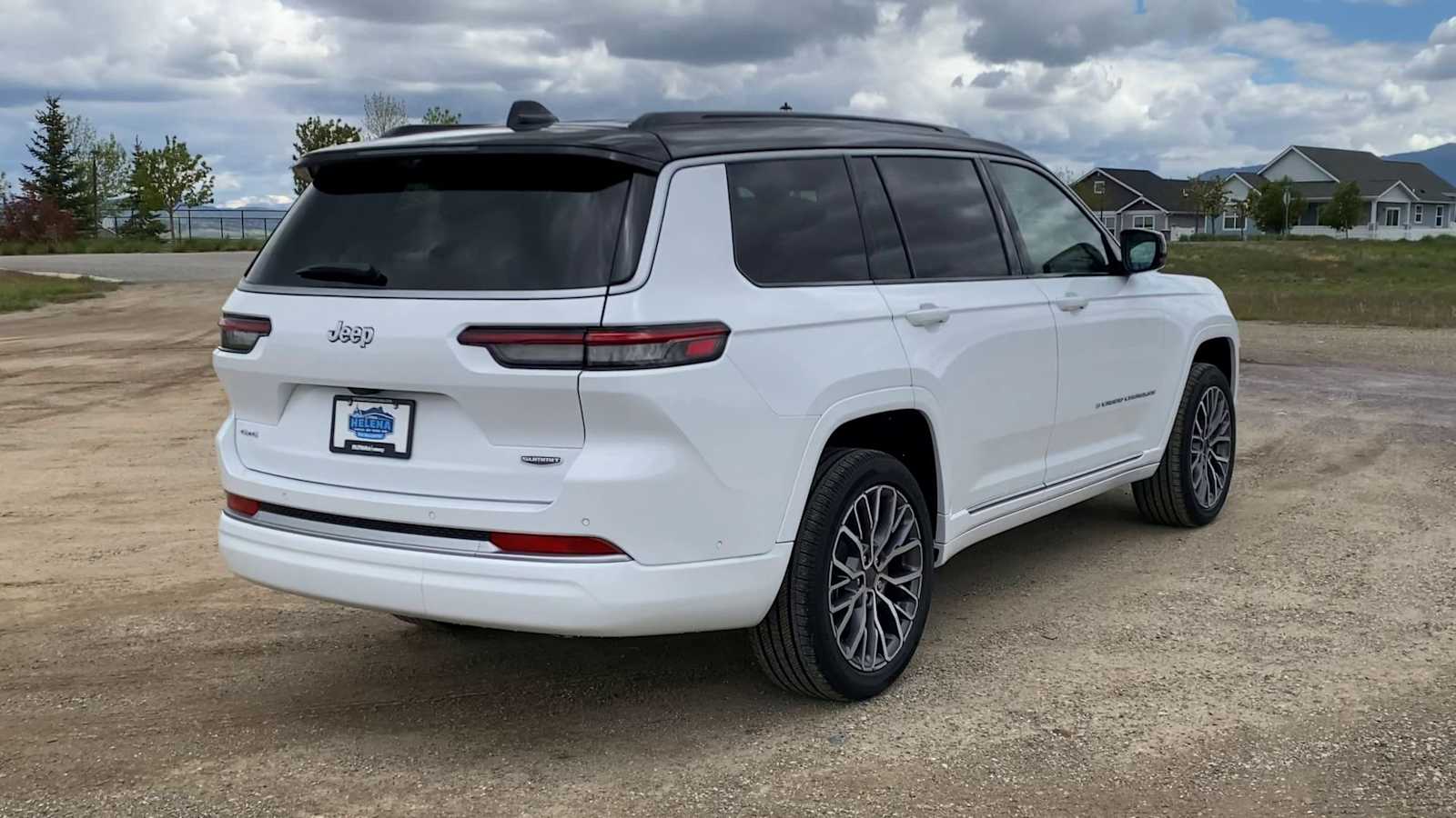 Thumbnail: 2026 Jeep Grand Cherokee - 8