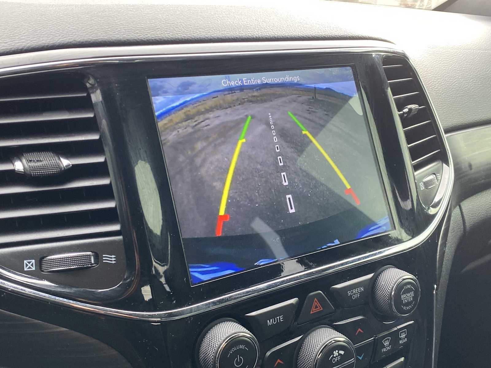 Thumbnail: 2019 Jeep Grand Cherokee - 23