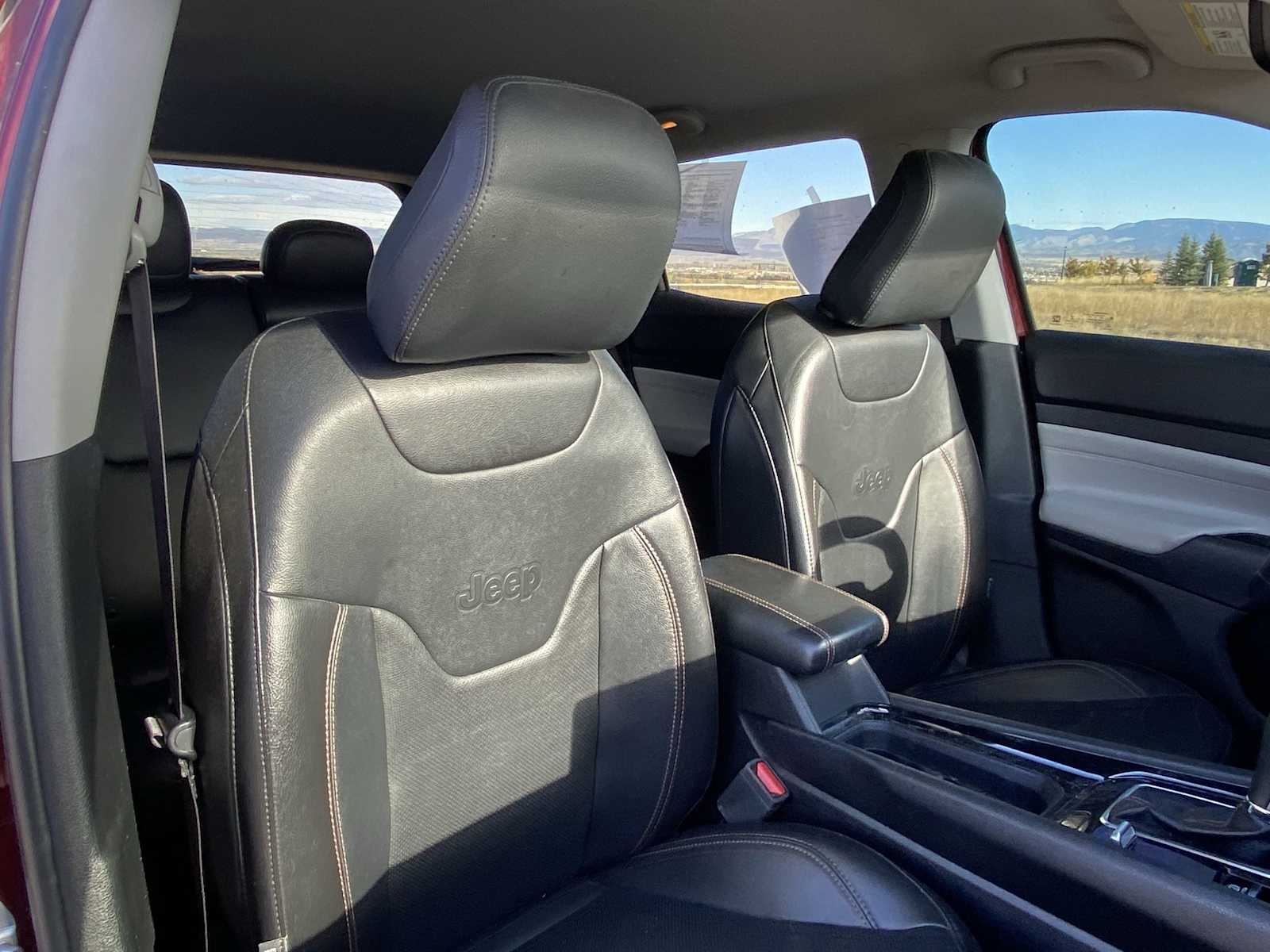 Thumbnail: 2022 Jeep Compass - 17
