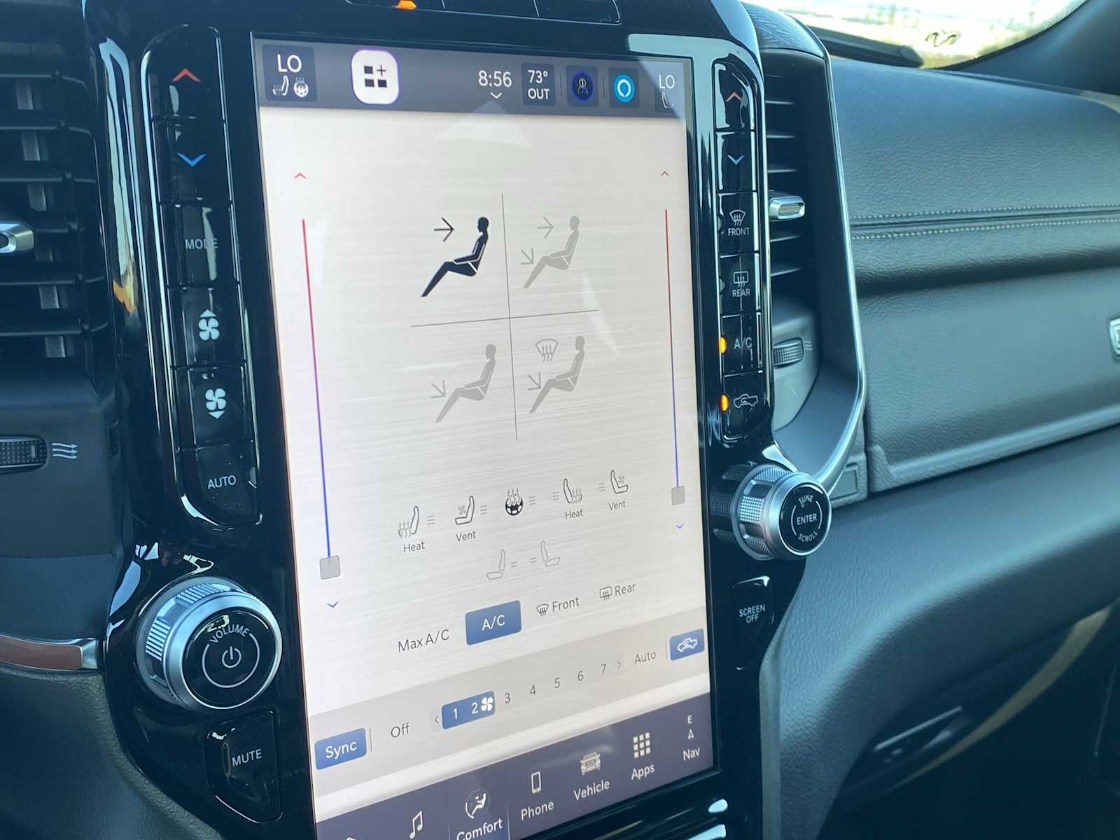 Thumbnail: 2025 RAM 1500 - 26