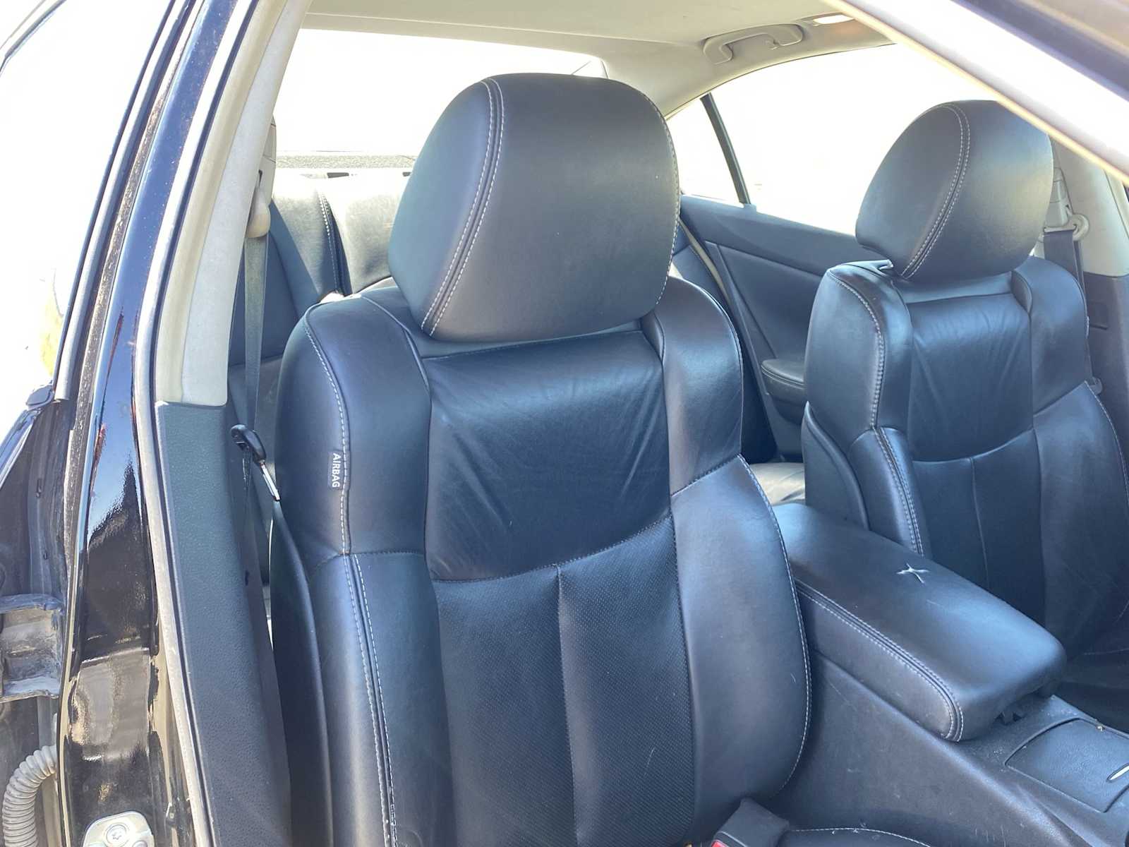 Thumbnail: 2011 Nissan Maxima - 16