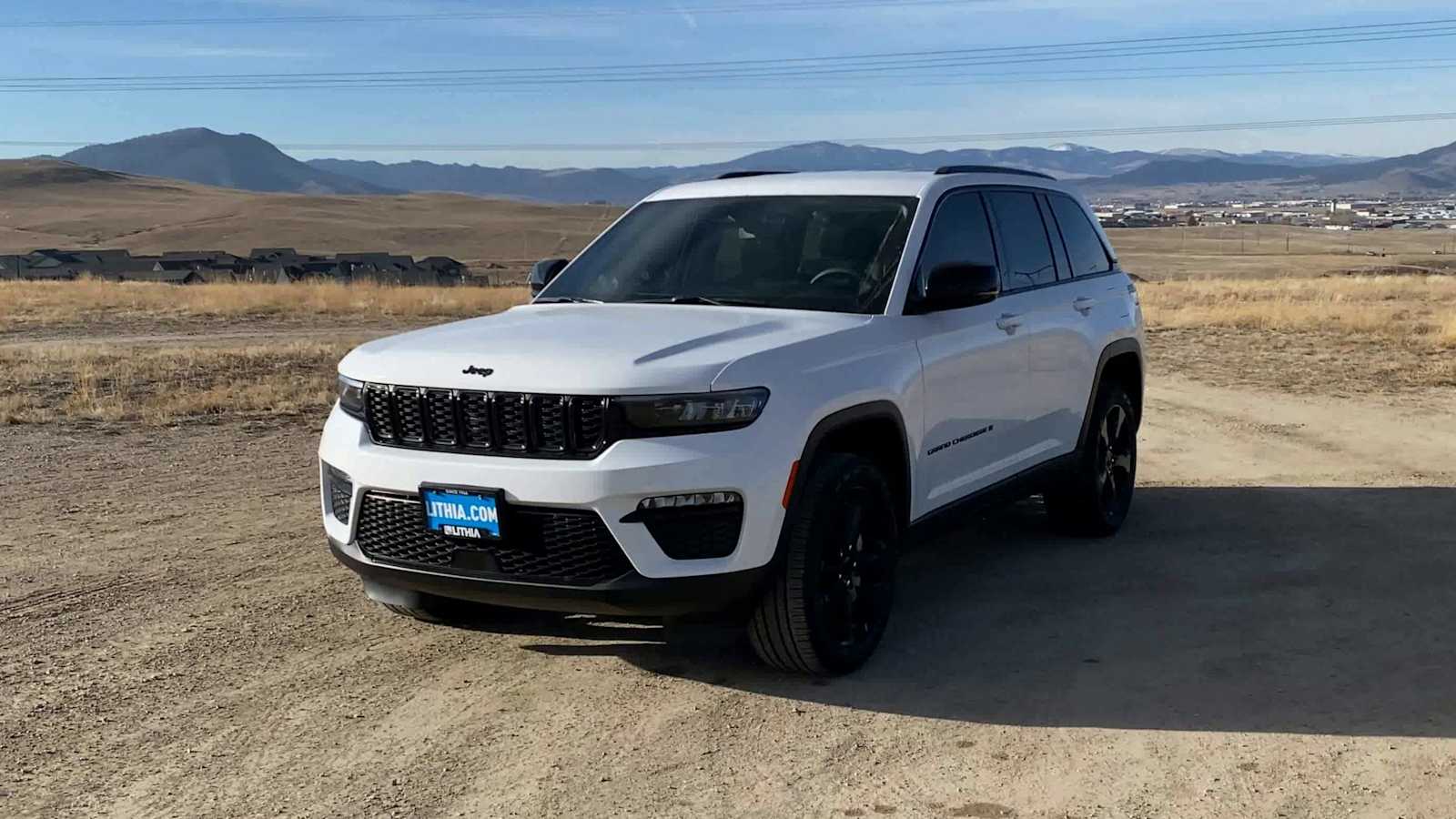 Thumbnail: 2023 Jeep Grand Cherokee - 3
