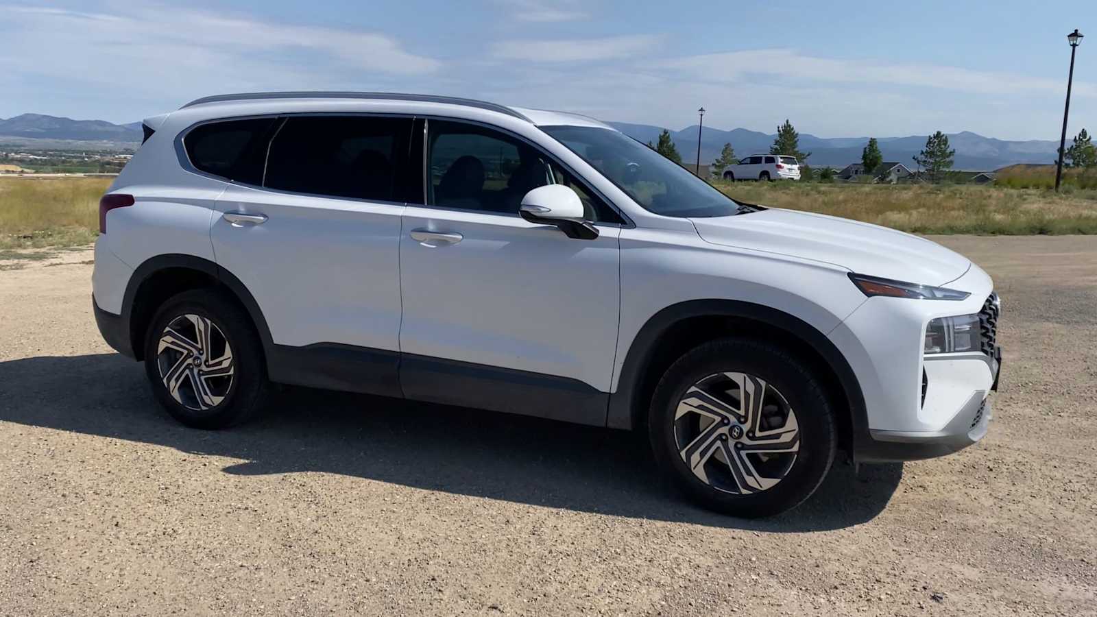 2023 Hyundai Santa Fe SEL photo 2