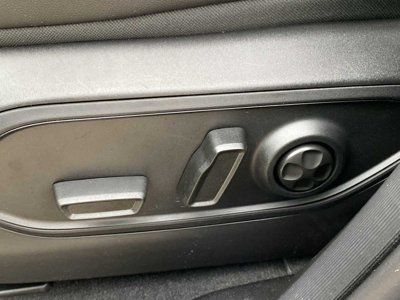 Thumbnail: 2026 Jeep Grand Cherokee - 21