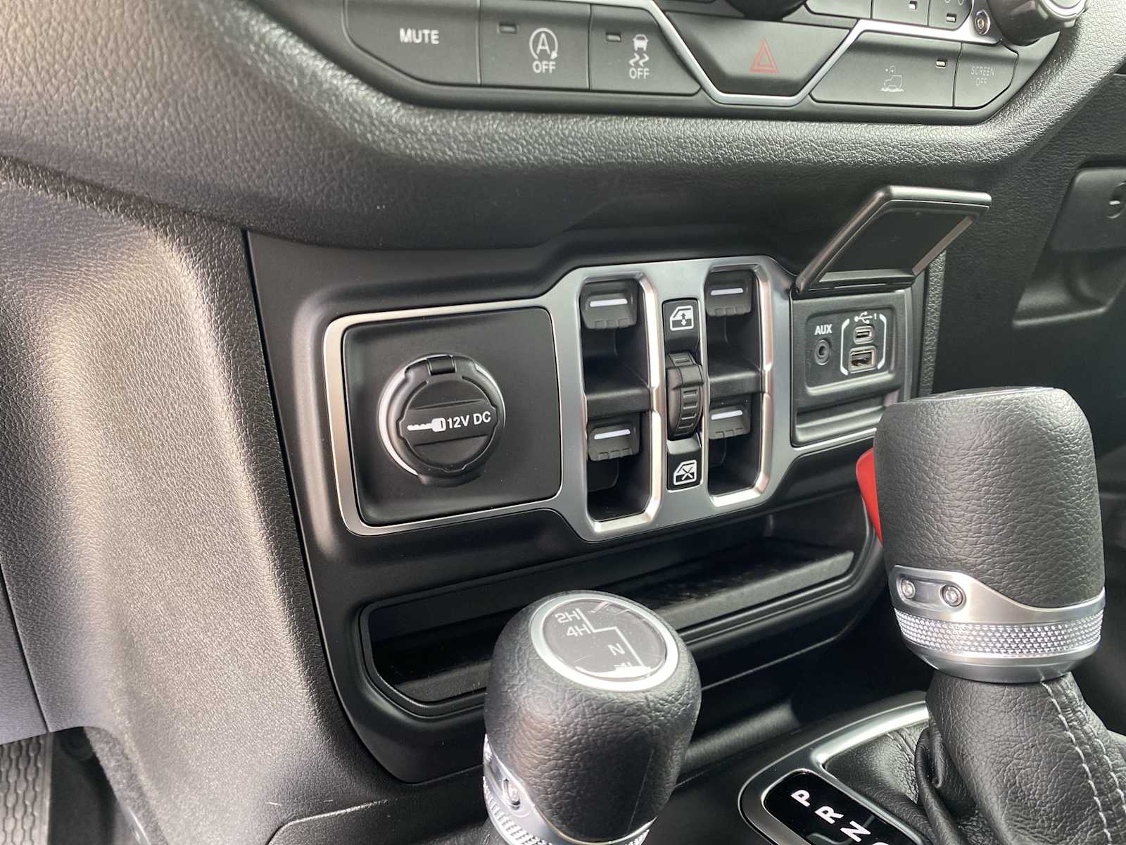 Thumbnail: 2026 Jeep Gladiator - 20