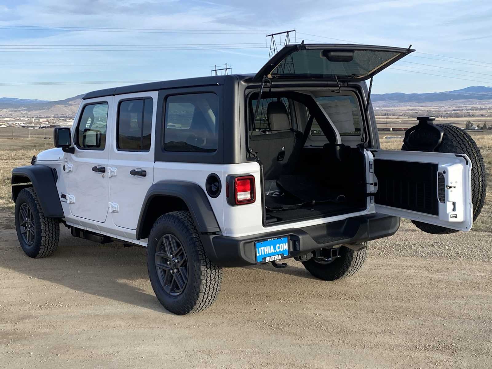 Thumbnail: 2026 Jeep Wrangler - 38