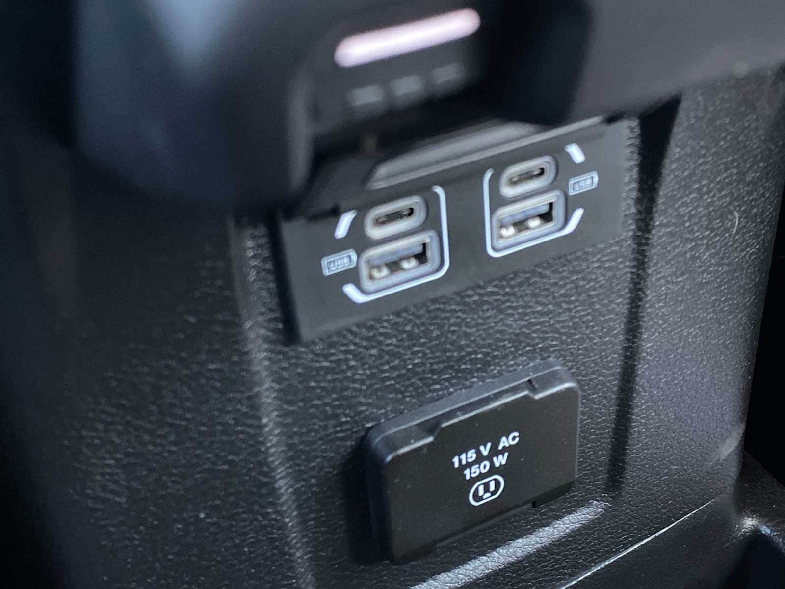 Thumbnail: 2024 Jeep Wrangler - 35