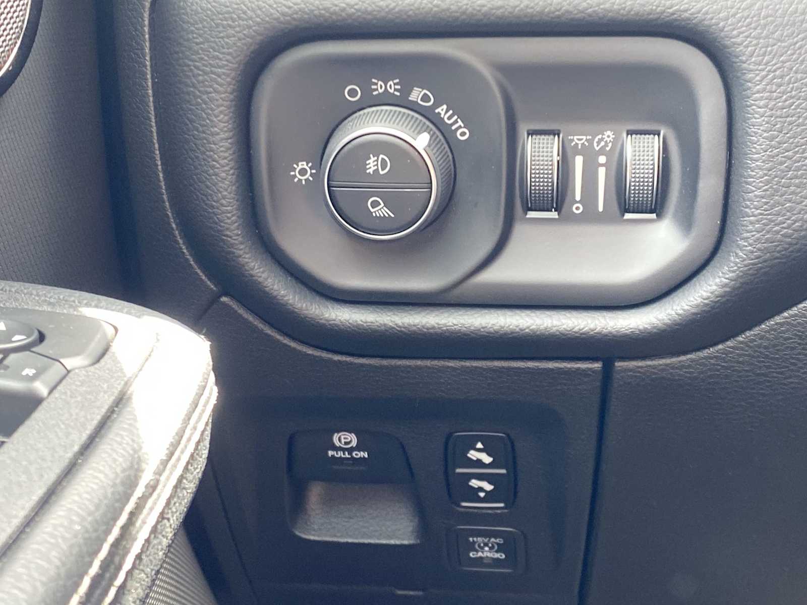 Thumbnail: 2026 RAM 1500 - 22
