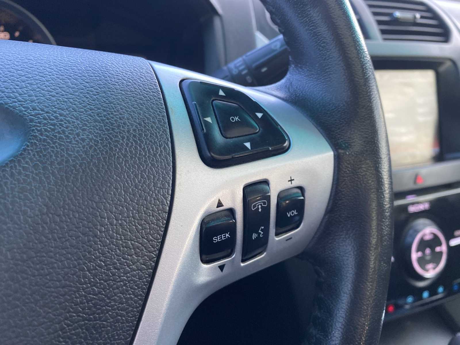 Thumbnail: 2015 Ford Explorer - 25