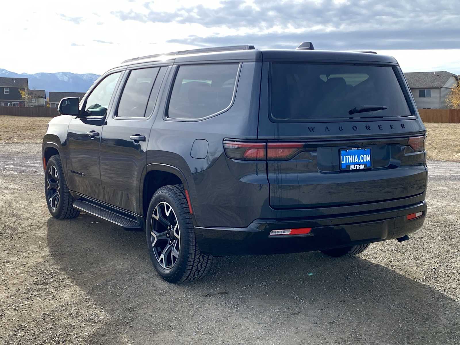 Thumbnail: 2025 Jeep Wagoneer - 11