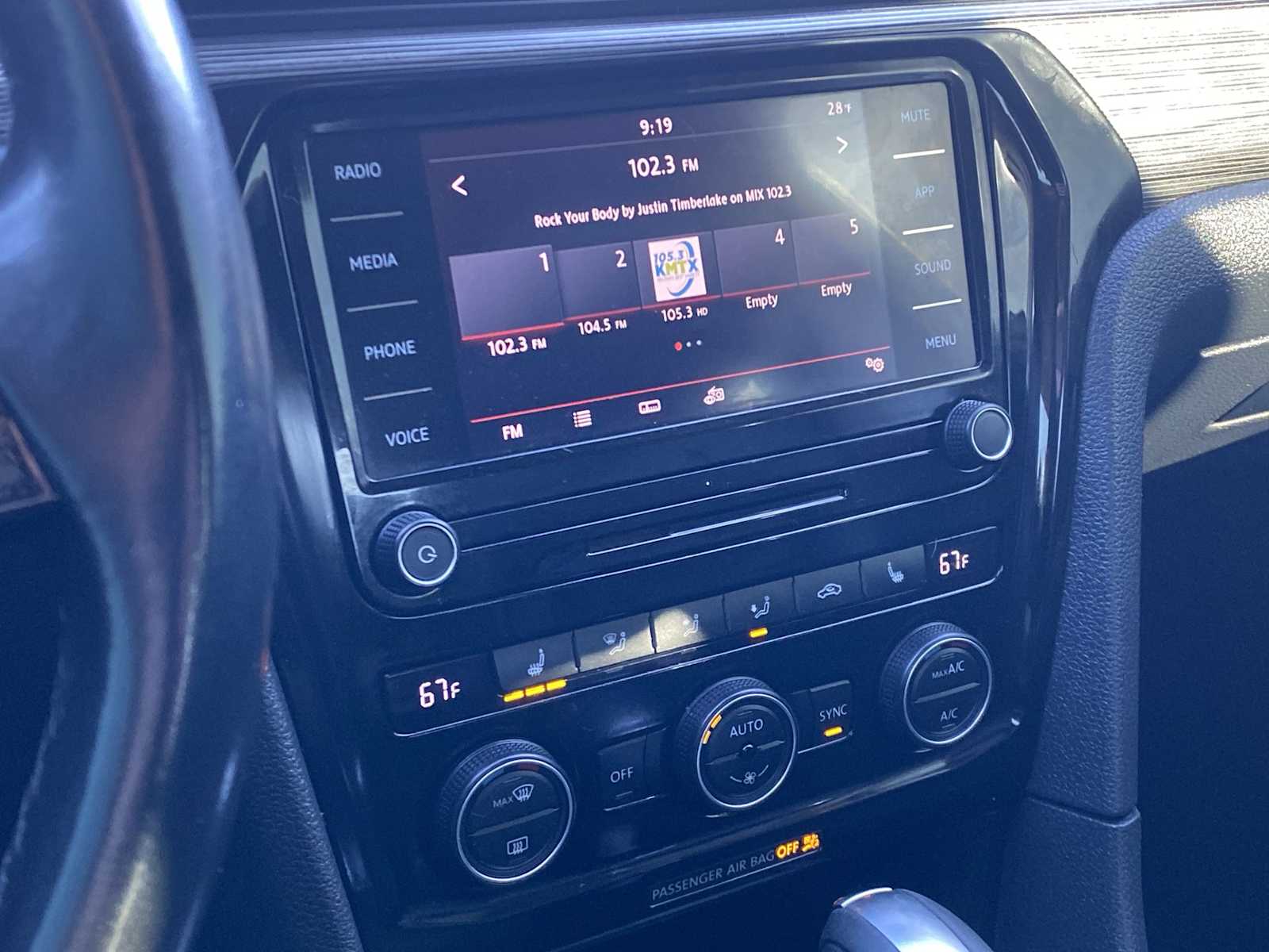 Thumbnail: 2020 Volkswagen Passat - 23