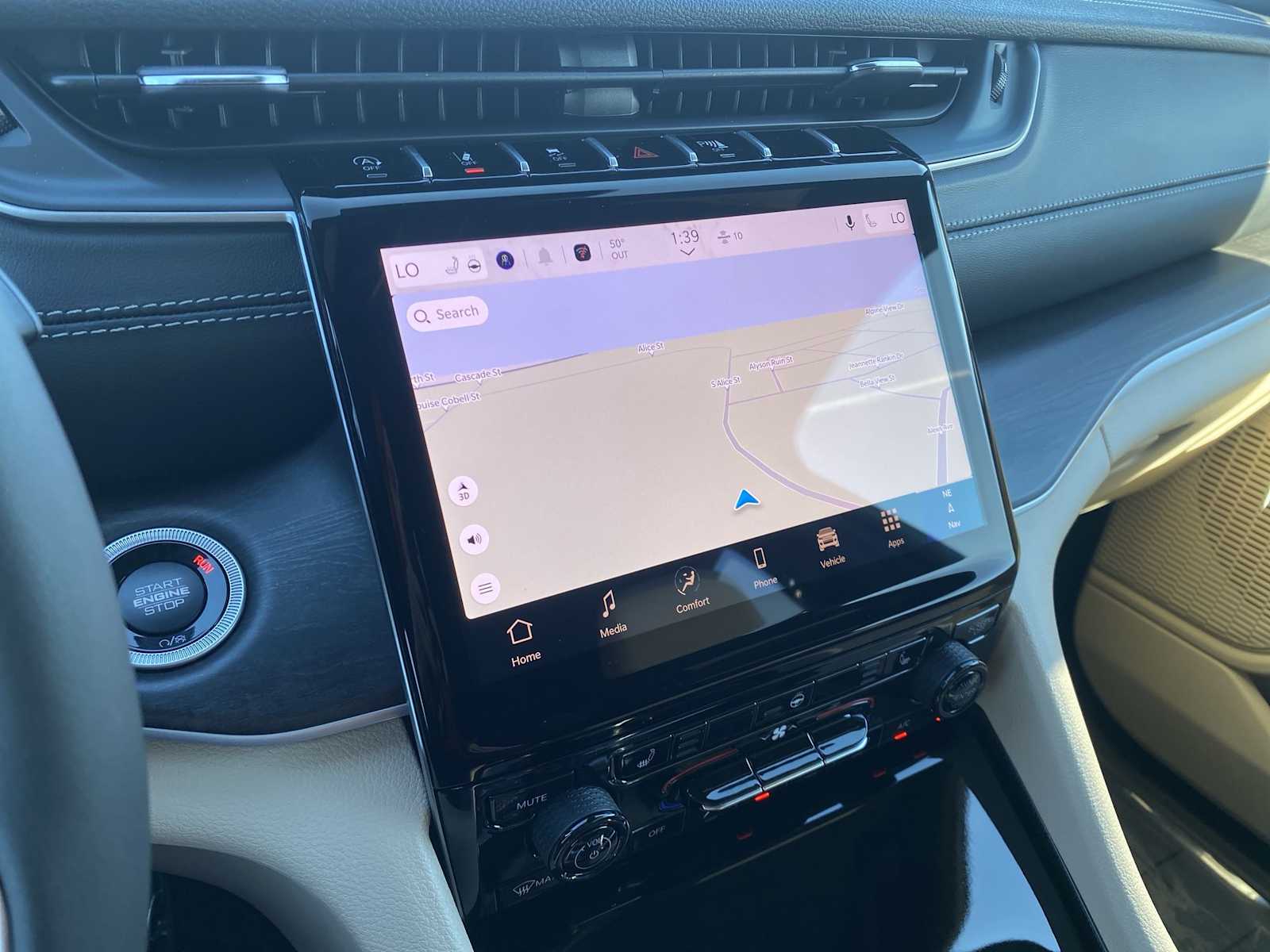 Thumbnail: 2025 Jeep Grand Cherokee - 25