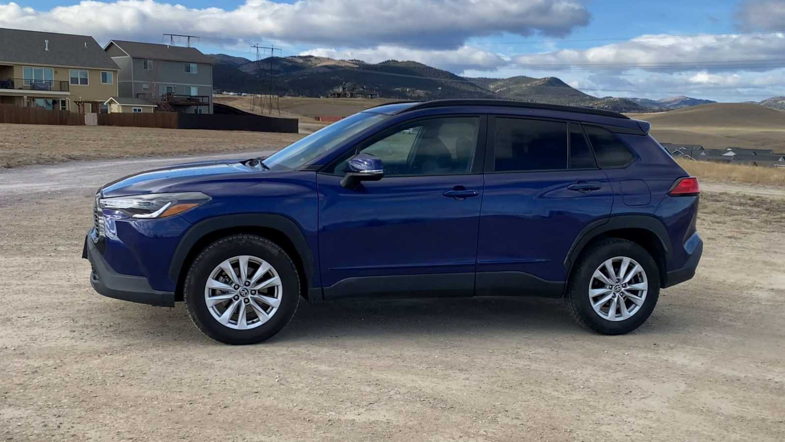 Thumbnail: 2022 Toyota Corolla Cross - 4