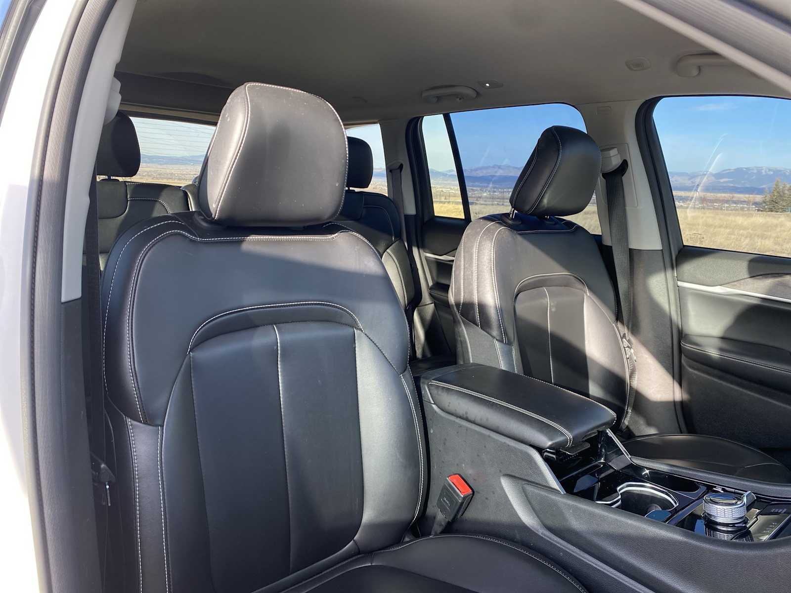 Thumbnail: 2023 Jeep Grand Cherokee - 20