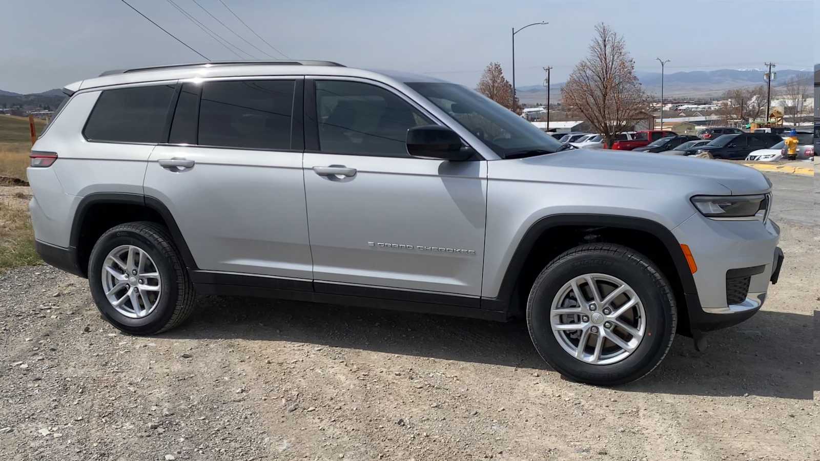 Thumbnail: 2025 Jeep Grand Cherokee - 2