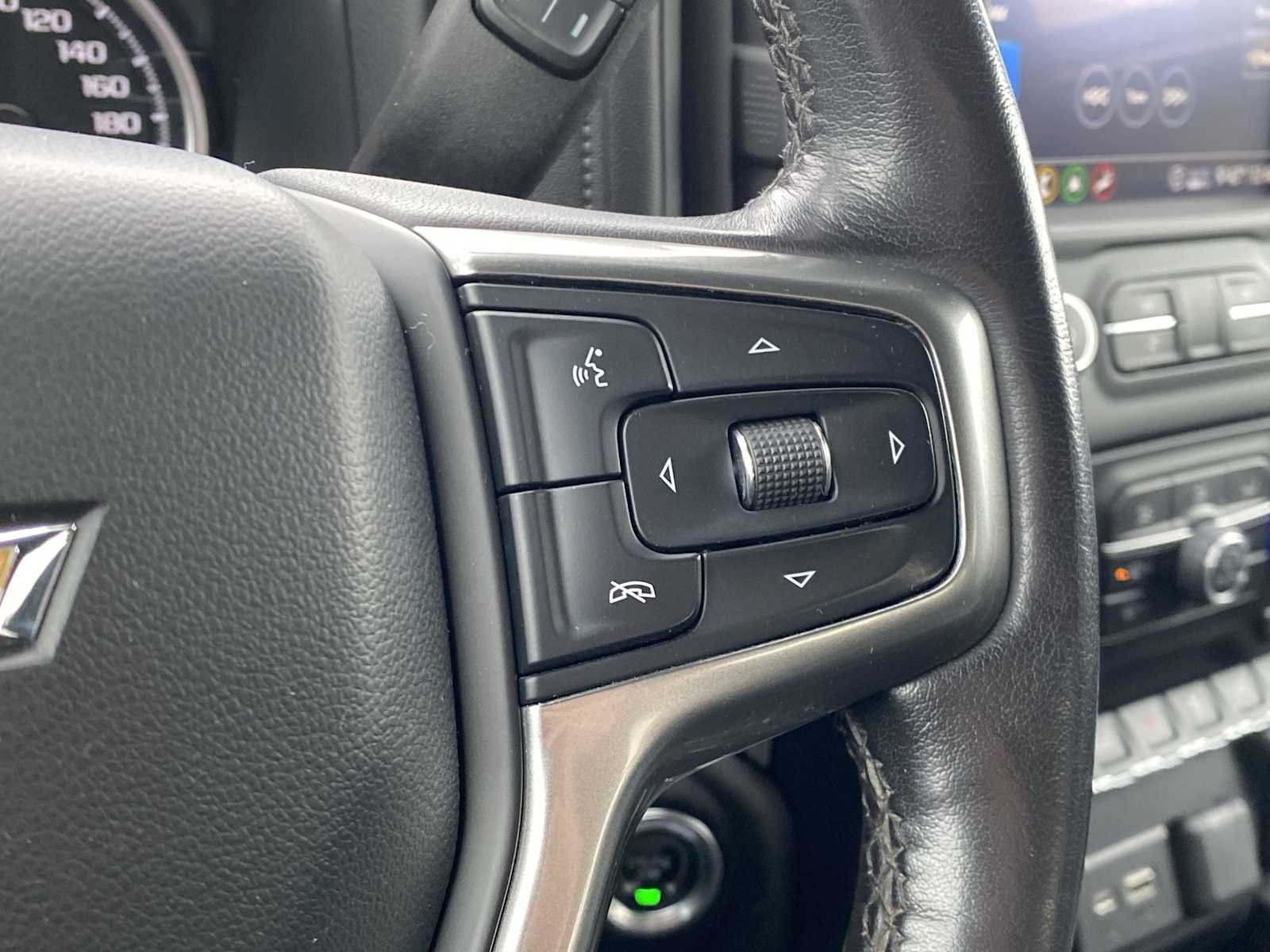 Thumbnail: 2020 Chevrolet Silverado 1500 - 24