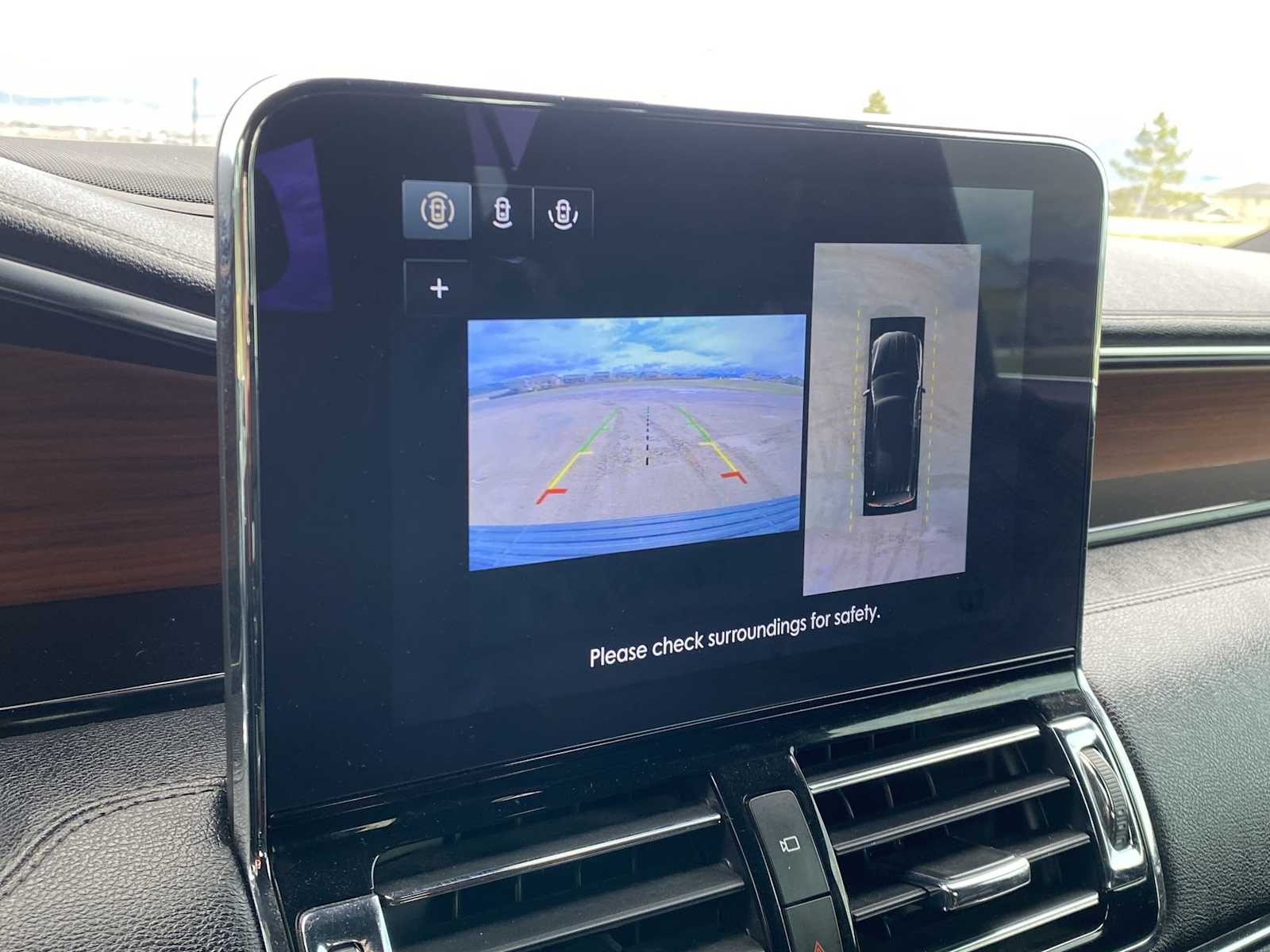 Thumbnail: 2020 Lincoln Navigator - 20