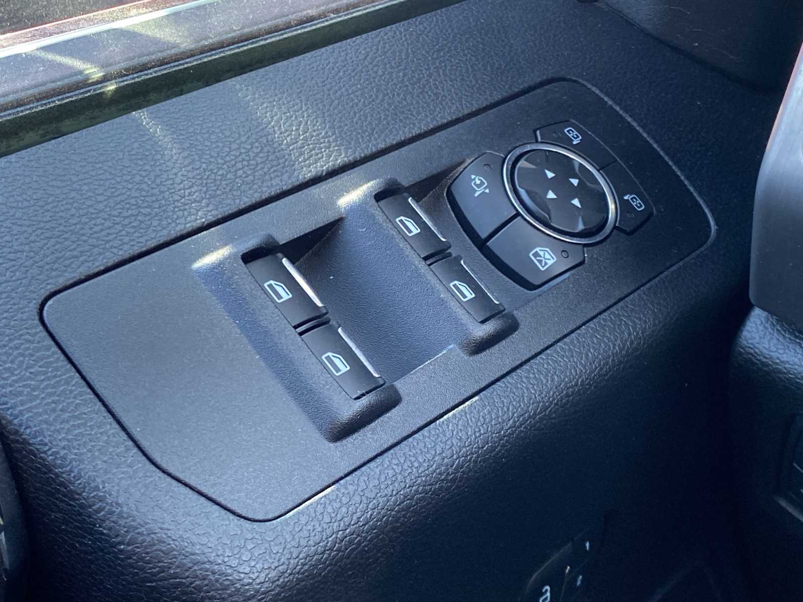 Thumbnail: 2015 Ford F-150 - 20