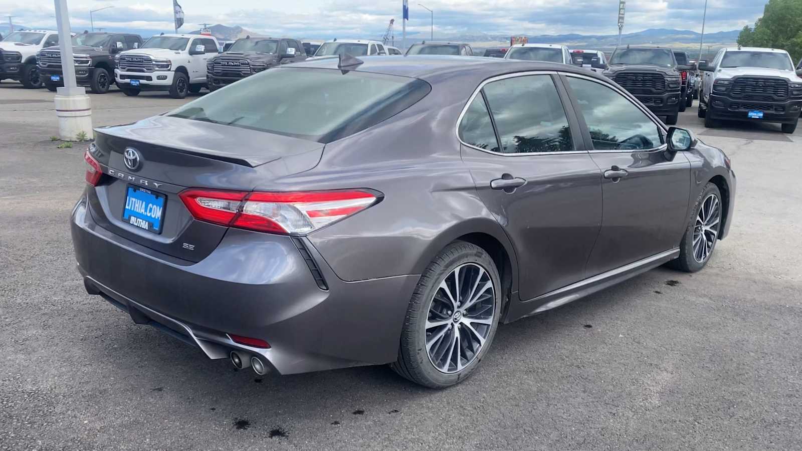 Thumbnail: 2020 Toyota Camry - 8