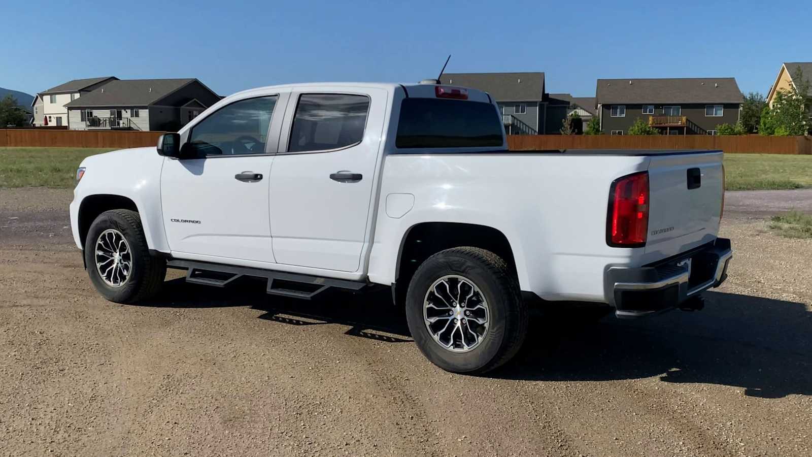 Thumbnail: 2022 Chevrolet Colorado - 5