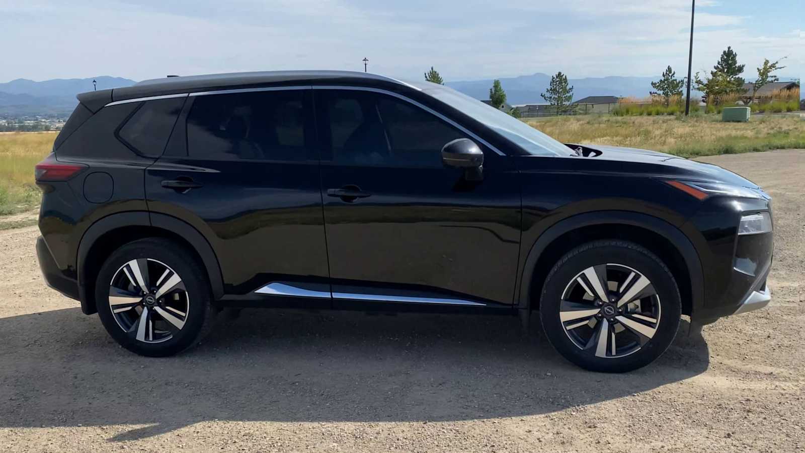 Thumbnail: 2023 Nissan Rogue - 9