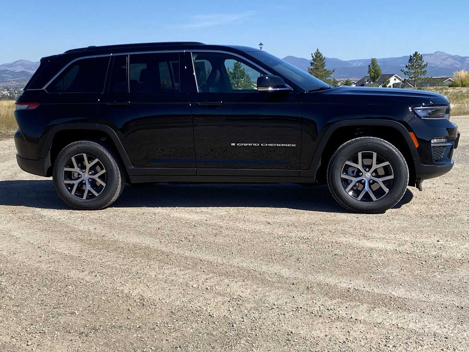 Thumbnail: 2025 Jeep Grand Cherokee - 23