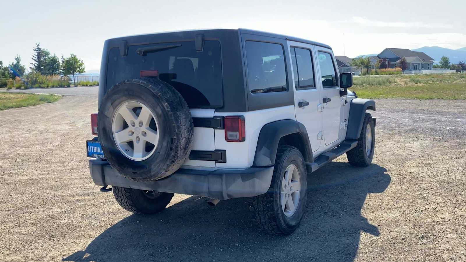 Thumbnail: 2016 Jeep Wrangler - 8