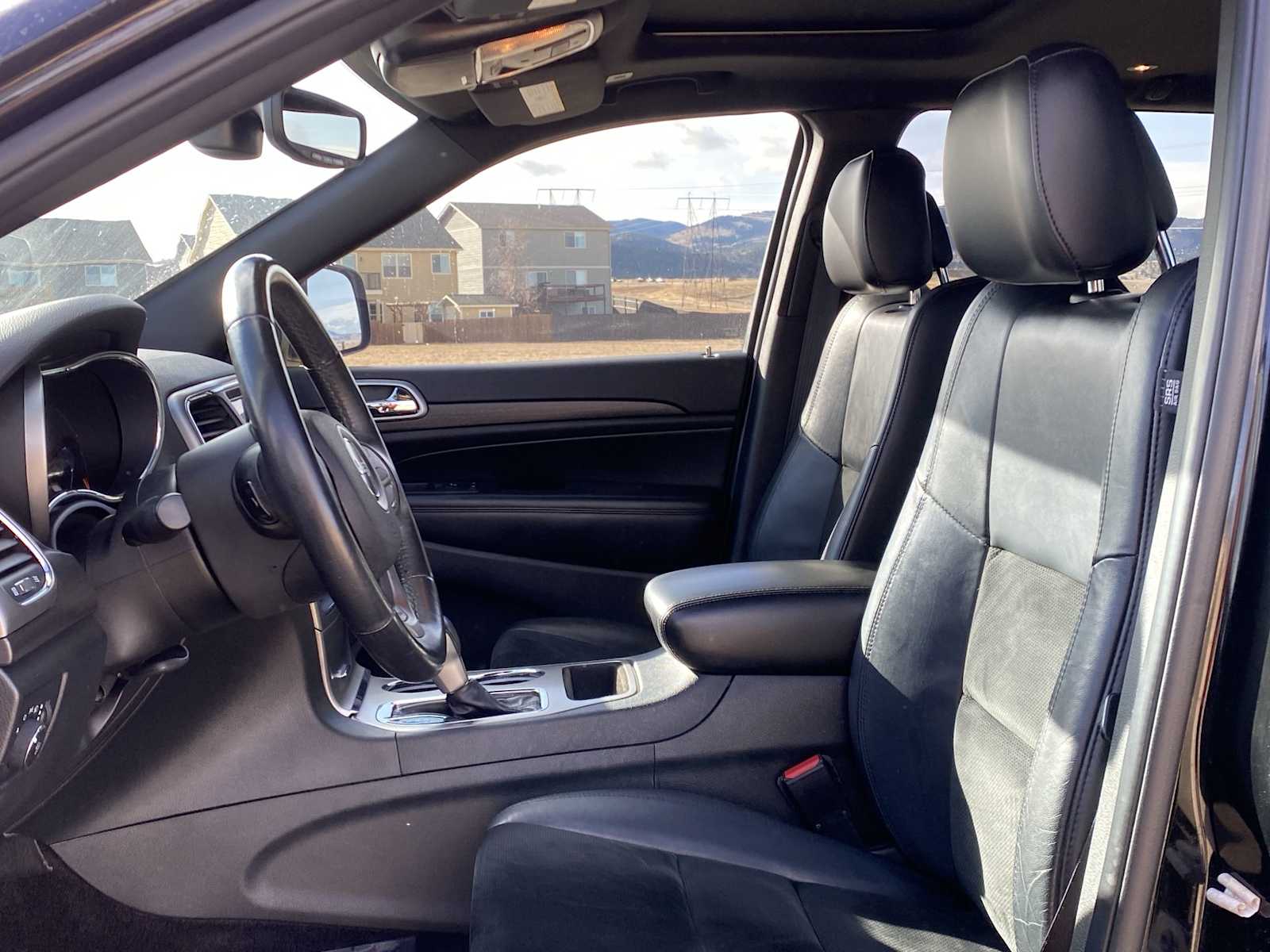 Thumbnail: 2018 Jeep Grand Cherokee - 17