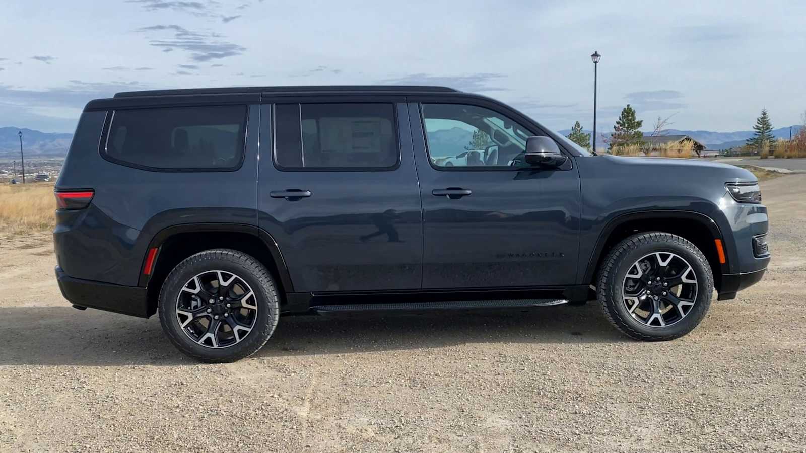 Thumbnail: 2025 Jeep Wagoneer - 9