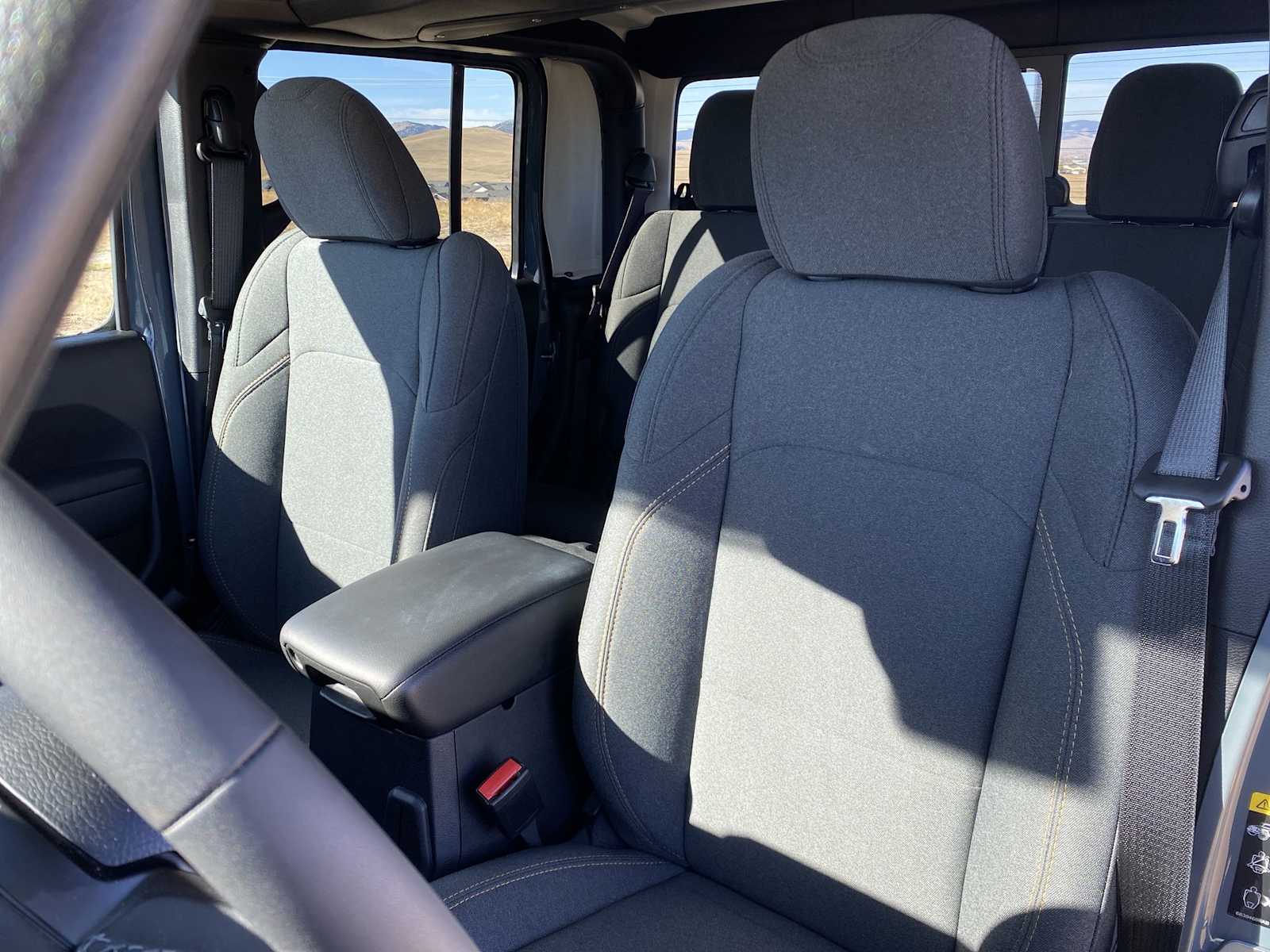 Thumbnail: 2025 Jeep Gladiator - 15