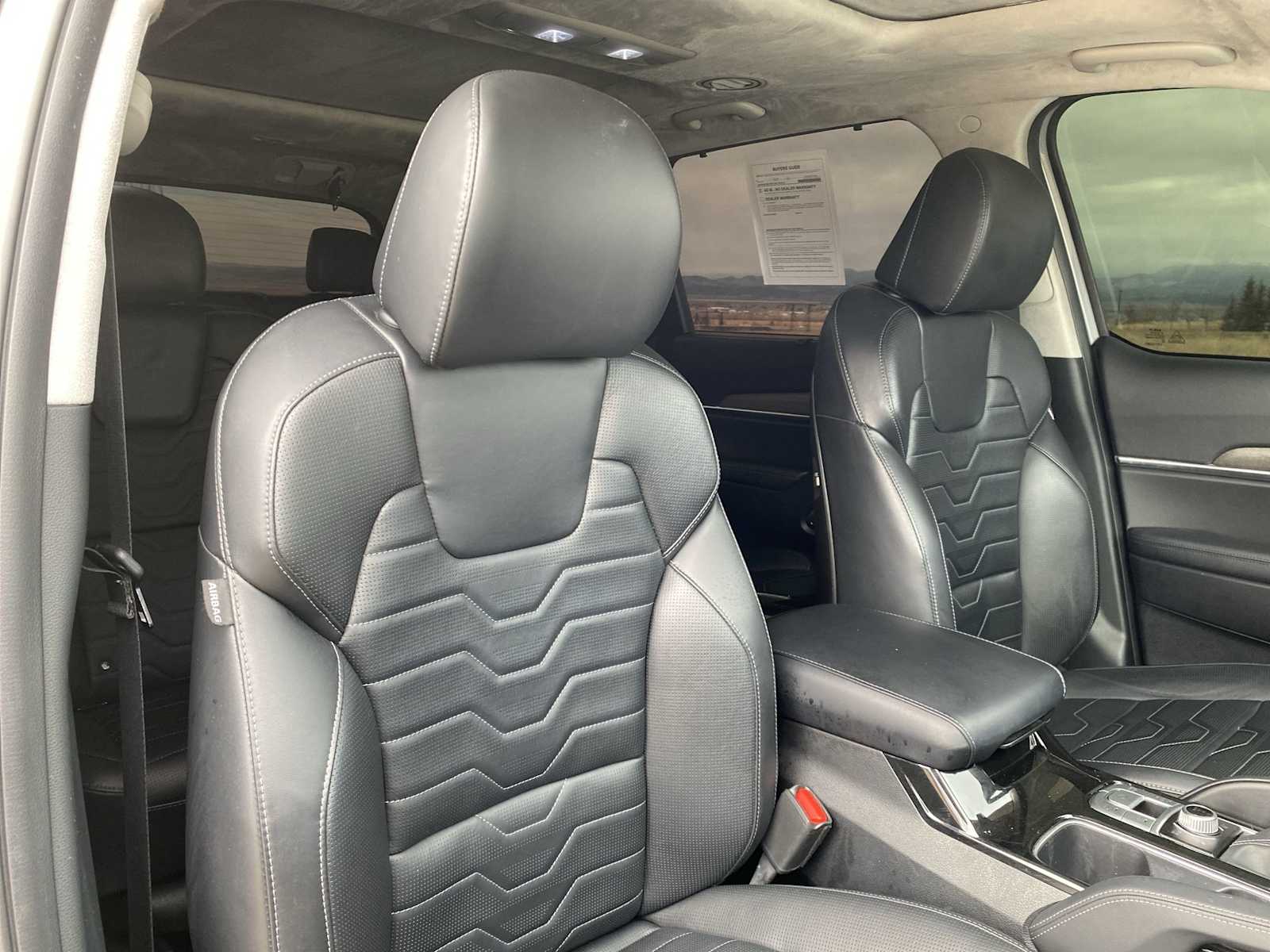 Thumbnail: 2022 Kia Telluride - 16