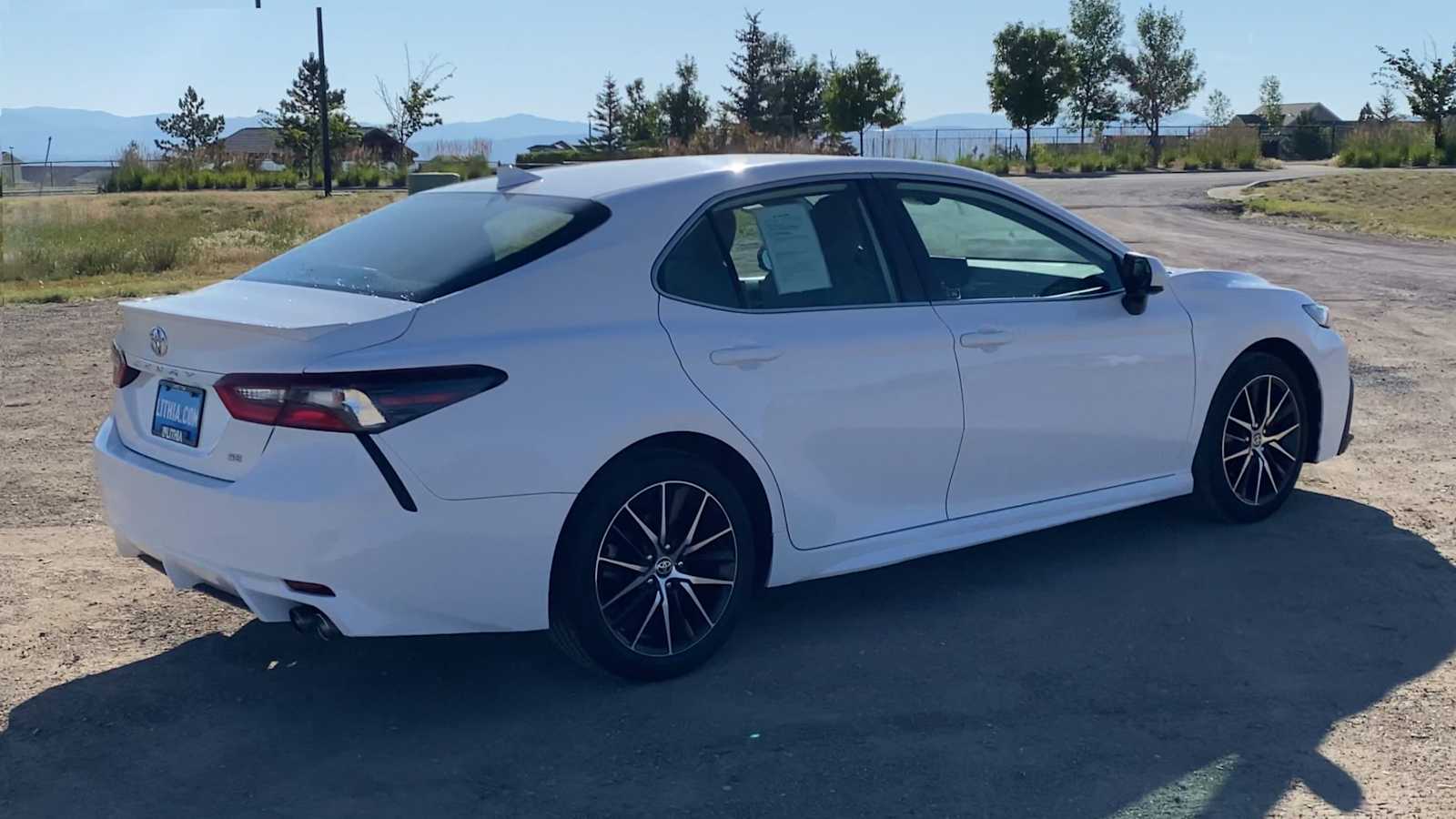 Thumbnail: 2021 Toyota Camry - 8