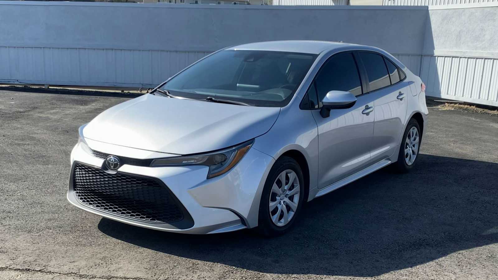 Thumbnail: 2022 Toyota Corolla - 4