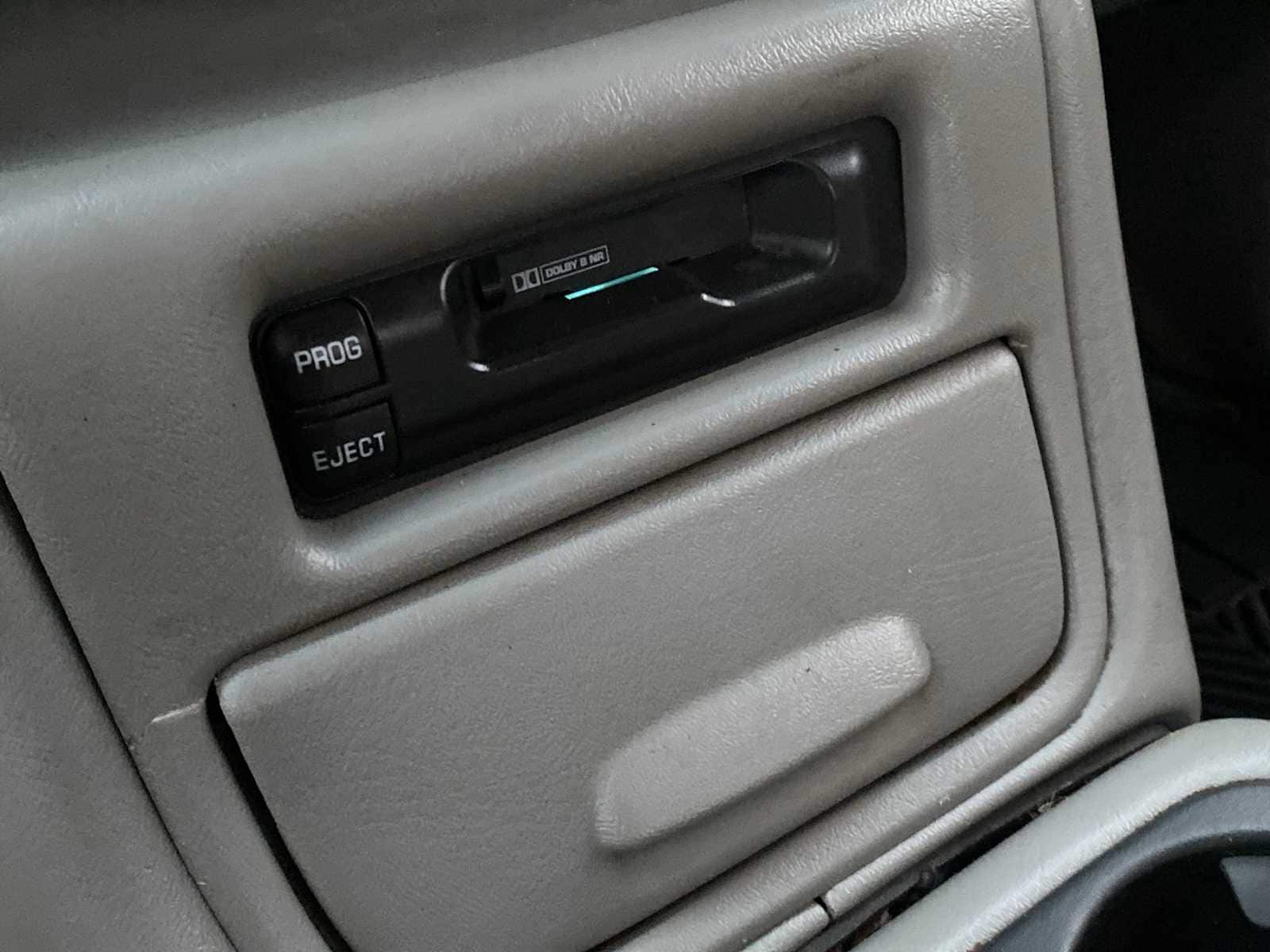 Thumbnail: 2000 Chevrolet Silverado 1500 - 27