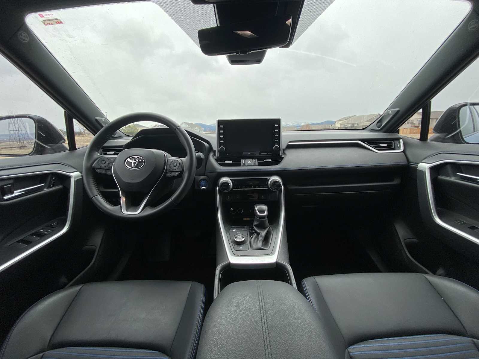 Thumbnail: 2022 Toyota RAV4 - 16